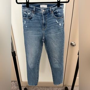 Abercrombie Jeans High Rise Super Skinny Ankle Size 28 R / 6 R